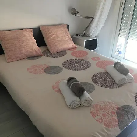 Penthouse City Centre/beach * 昂蒂布