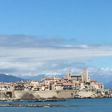 Penthouse City Centre/beach Antibes